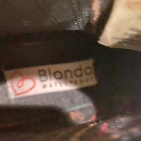 Blondo Snakeskin Waterproof Ankle Boots - Picture 6 of 9